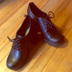 3 inch heal chunky shoe. Brand torrid